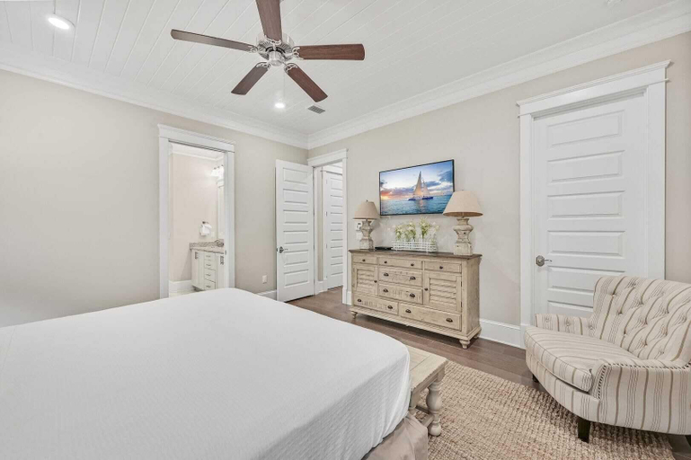 Bedroom 3, Barefoot Paradise by Avantstay Walk to Beach, Pool, Bikes, Walton