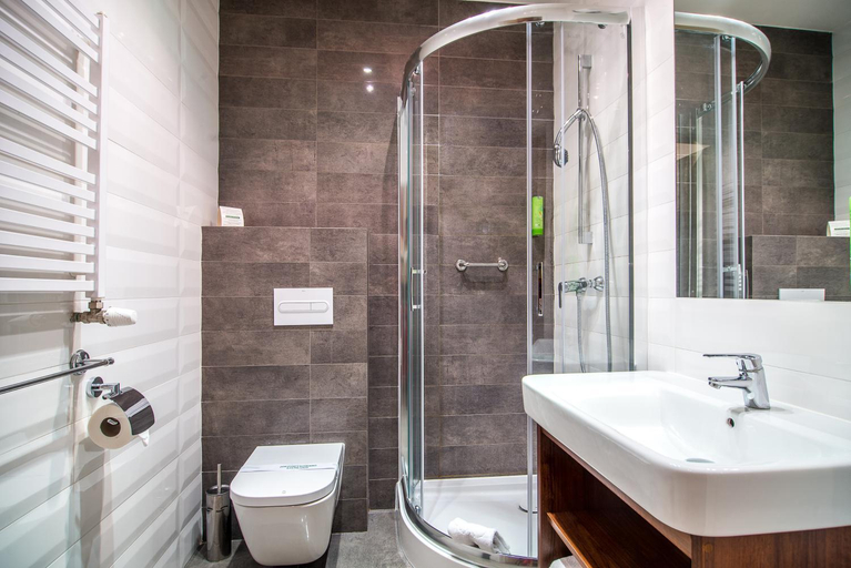 Bathroom 3, Hotel Kazimierzówka, Puławy