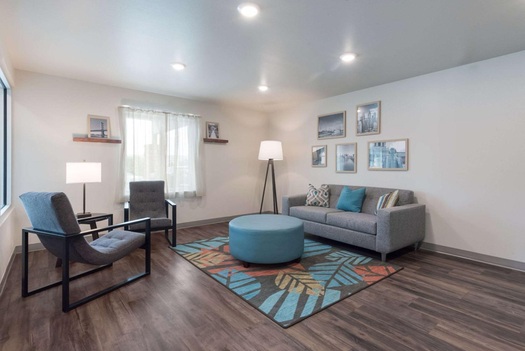 Public Area 2, Woodspring Suites Philadelphia Northeast, Philadelphia