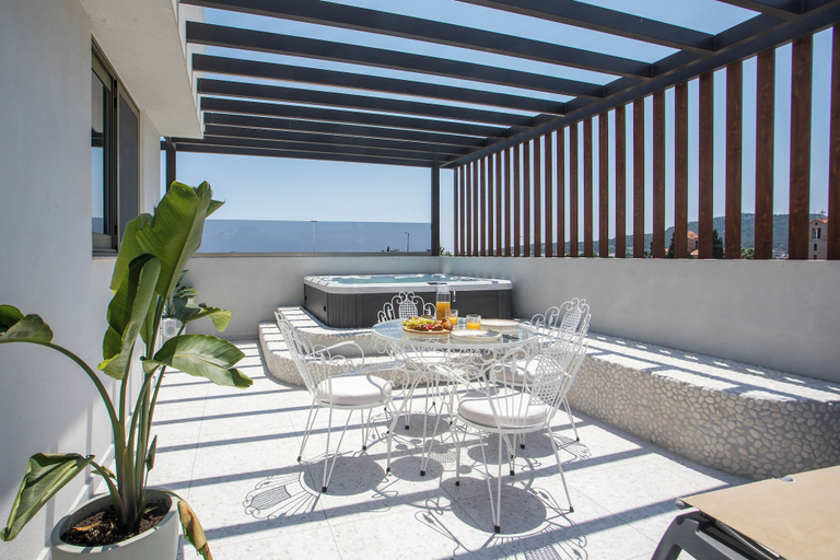 Food & Drinks 4, Jimmy's Garden, South Aegean