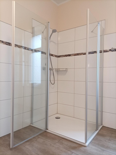 Bathroom 5, Hotel An der Karlstadt, Bremerhaven