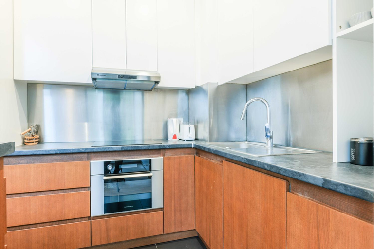 Others 5, Newly renovated Loft Bastille, Paris
