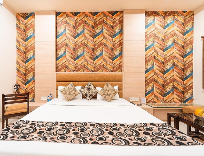 Bedroom, Hotel Royal Palace, Sagar