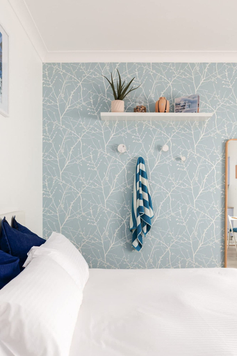 Room 5, Beach Front Ocean Breeze Studio With Aircon, Sydney