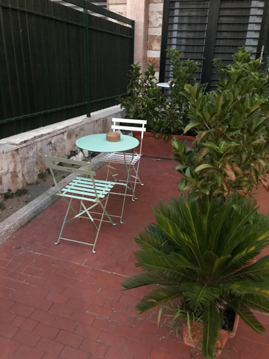 Others 4, Domus Vesuvio, Napoli