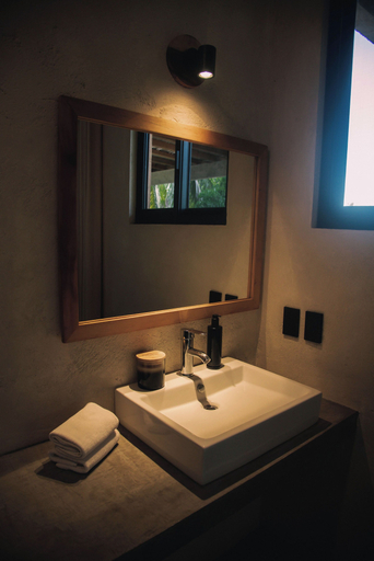Bathroom 4, Casa Marisa, Dist. Pochutla