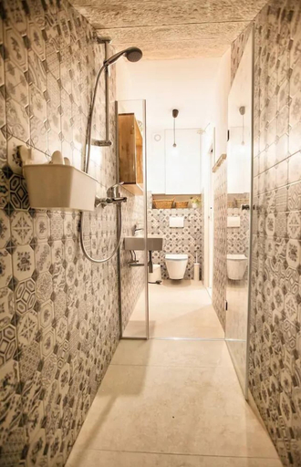 Bathroom 4, Batchae, Two Bedroom Flat near Bačvice Beach, Split