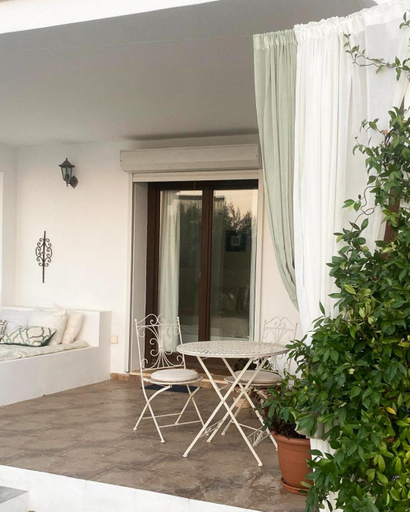 Others 4, Villa Wishflower, Thessaly