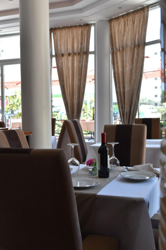 Food & Drinks 4, Privé City Hotel, Sarandës