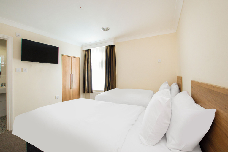 Bedroom 3, Russel Court Hotel Bournemouth Central, Bournemouth