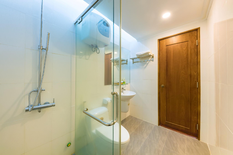 Bathroom 3, Central Nha Trang Hotel , Nha Trang