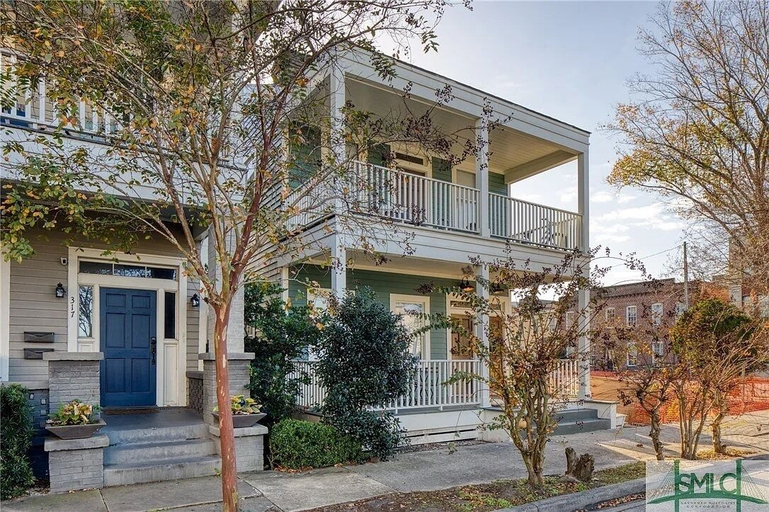 Exterior & Views 2, Stylish 1900s Renovated Apartments, Chatham