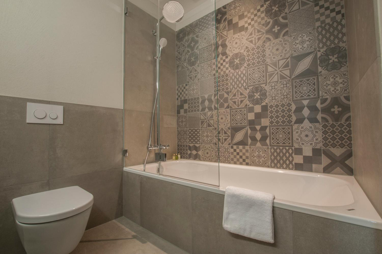 Bathroom 4, FOCUS Hotel, Sursee
