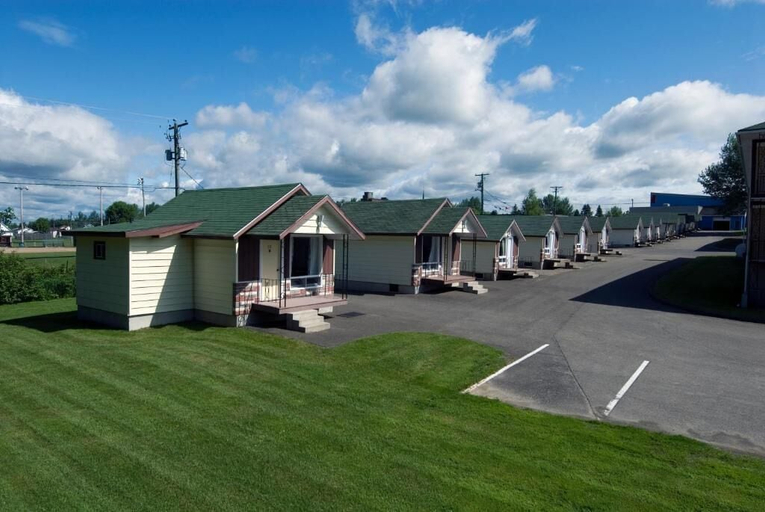 Exterior & Views 5, Daigle Motel, Madawaska