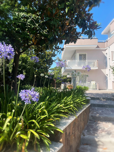 Exterior & Views 2, B&B La Ginestra, Napoli