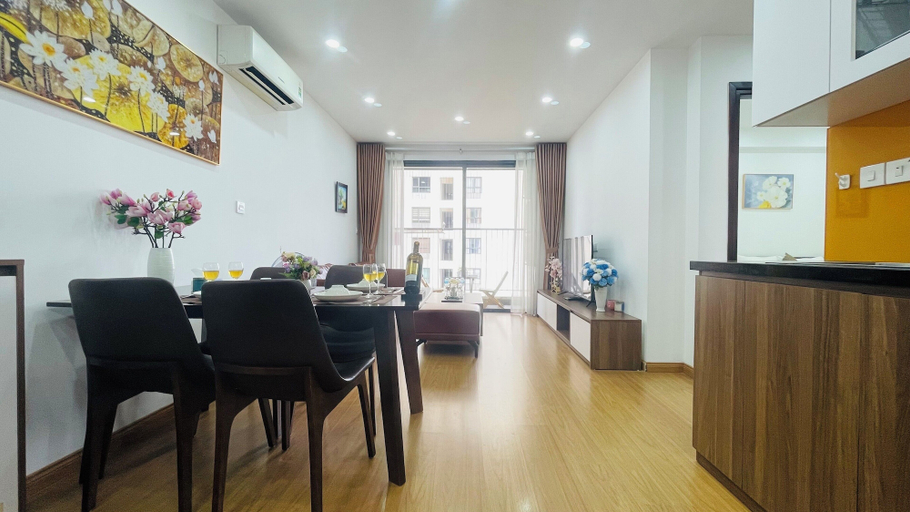 Dining Room 8