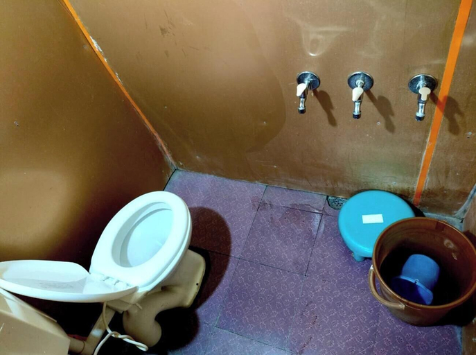 Bathroom 3, SANDEEP HOME STAY, Dehradun