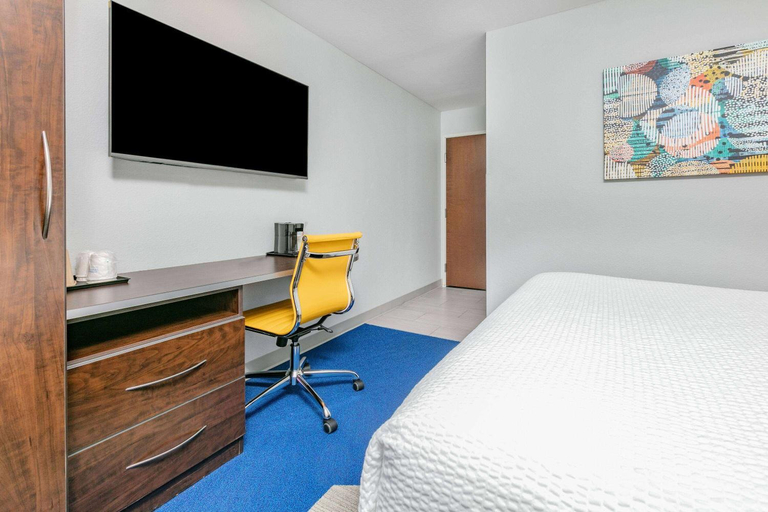 Bedroom 3, Microtel Inn and Suites by Wyndham Austin Airport, Travis