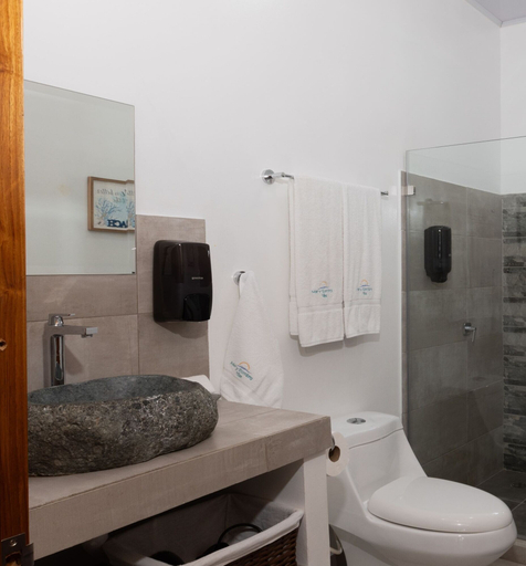 Bathroom 4, Mar & Sombra Villas, Aguirre