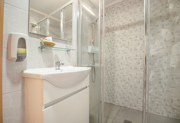 Bathroom 4, Quinta Penedo das Antas, Sertã