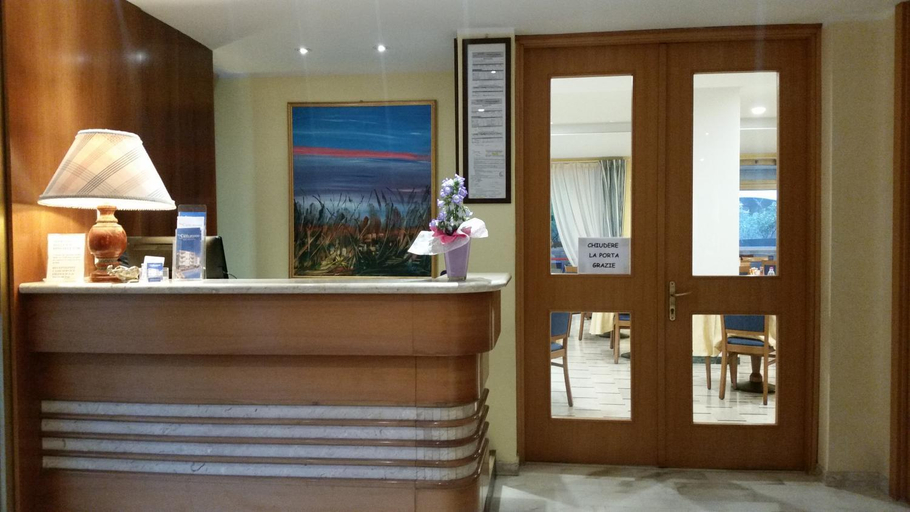 Public Area 2, Splendid, Imperia
