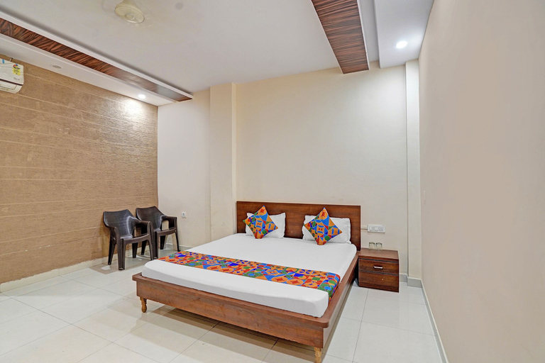 Bedroom 3, Fabhotel Paras Palace, Bhopal
