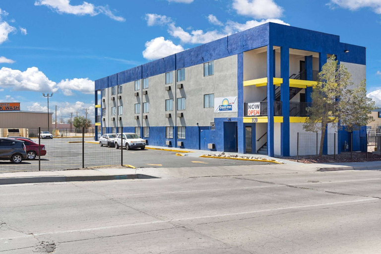 Exterior & Views 2, Days Inn by Wyndham Albuquerque I-25, Bernalillo