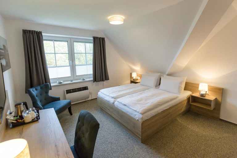 Bedroom 3, Cuxlandhotel Studio 204, Cuxhaven