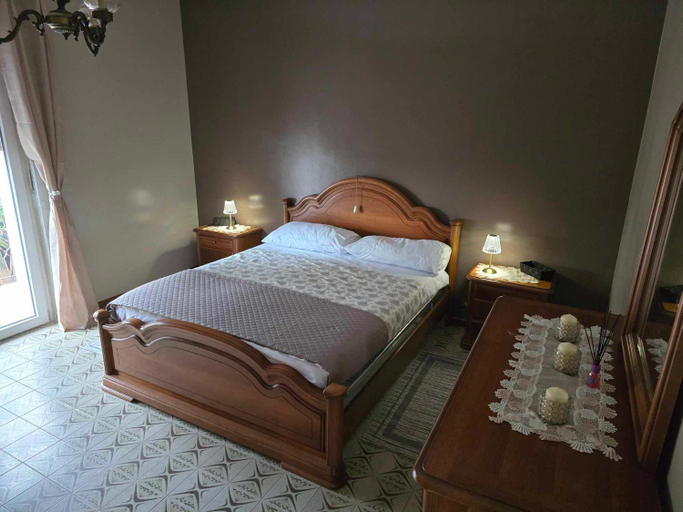 Bedroom 2, Villa sangermano, Vercelli