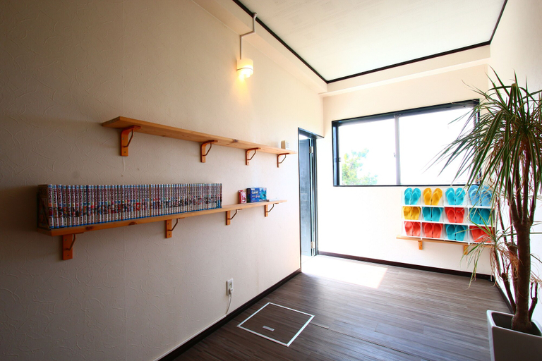 Others 3, Do pi-can - Hostel, Motobu