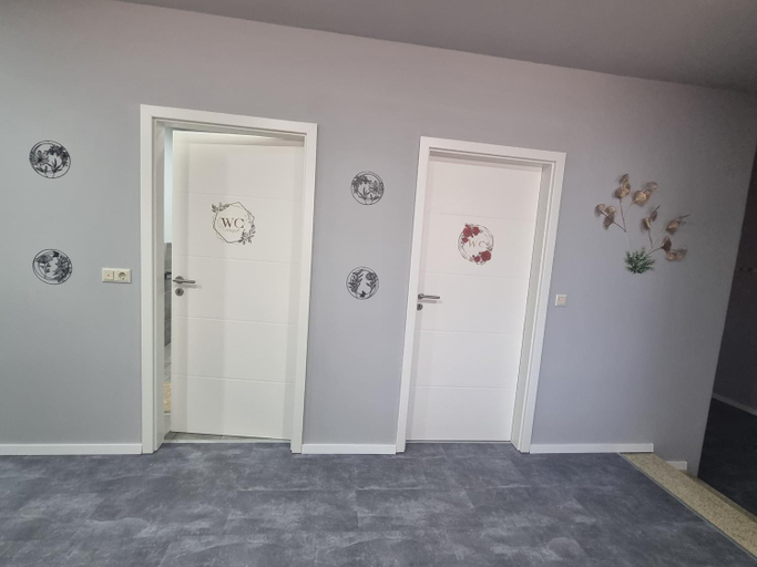 Others 2, Das versteckte Haus im Haus, Marburg-Biedenkopf