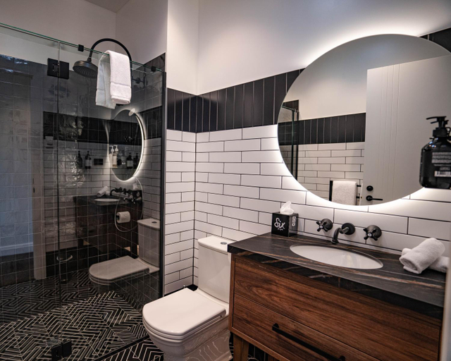 Bathroom 4, TRYP by Wyndham Wellington, Tory Street, Wellington
