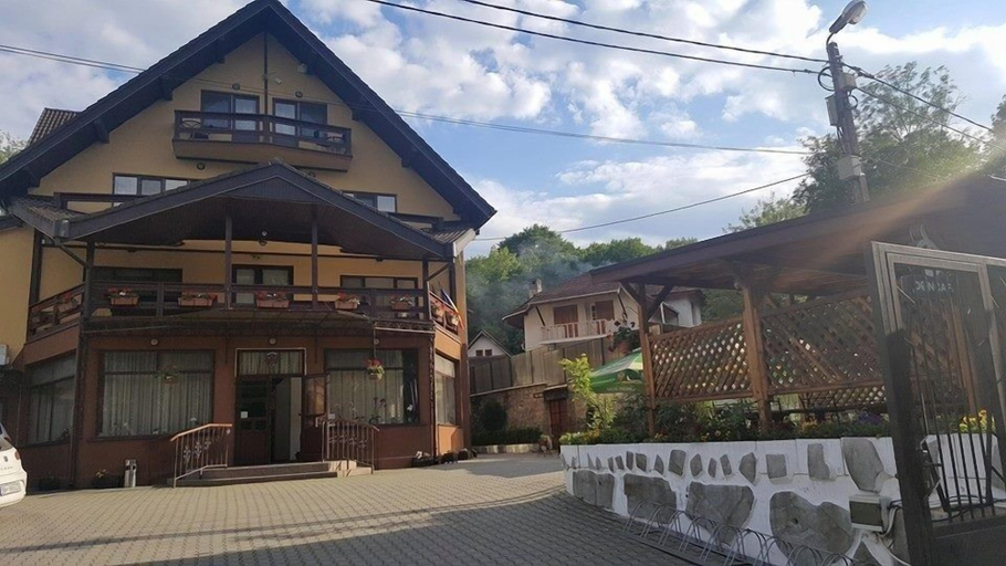 Exterior & Views 2, Pensiunea Brândușa, Resita