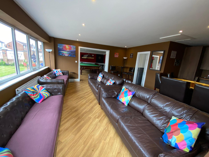 Others 4, Bellvue Party House, East Riding of Yorkshire