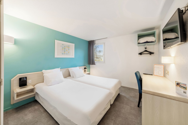 Bedroom 4, Comfort Hotel Orleans Saran, Loiret