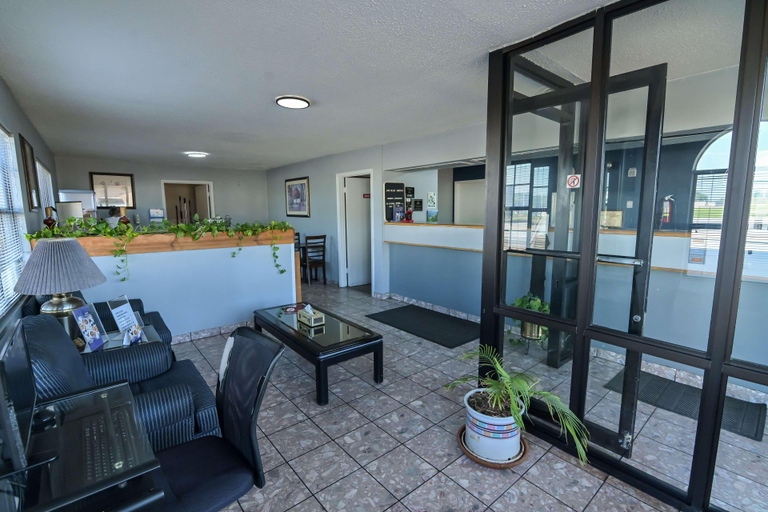 Public Area 2, Americas Best Value Inn Meridian, Lauderdale