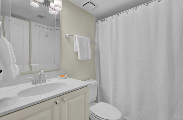 Bathroom 3, 303a Shipwatch by Avantstay Ocean View, Shared Pool, Boardwalk to Beach, Charleston