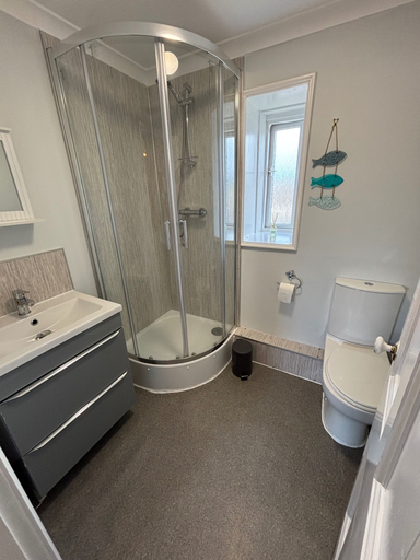 Bathroom, Close to Beach, Town, Golf & Natural Beauty Spots, Angus