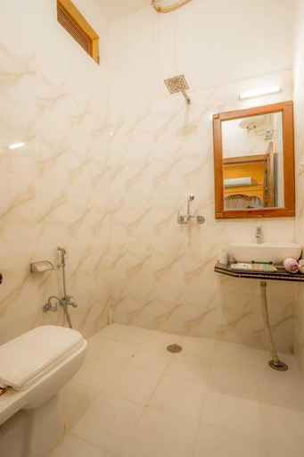 Bathroom 4, Hotel Royal Villa Jaisalmer, Jaisalmer