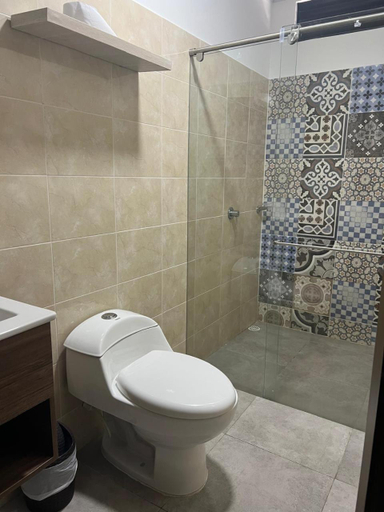 Bathroom 5, Hotel Fenix, Ocaña