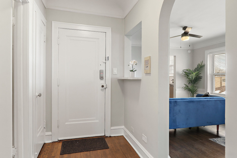 Others 4, Chic 2BR Apt in Skokie - Elm 3A, Cook