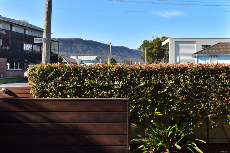 Exterior & Views 2, Point Bulli, Wollongong - Inner