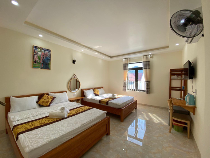Others 3, Goal Goal Goal Hotel, Côn Đảo