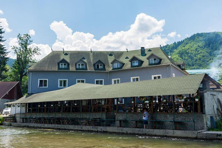 Others 2, HOTEL HO2 POIANA MARULUI, Zavoi