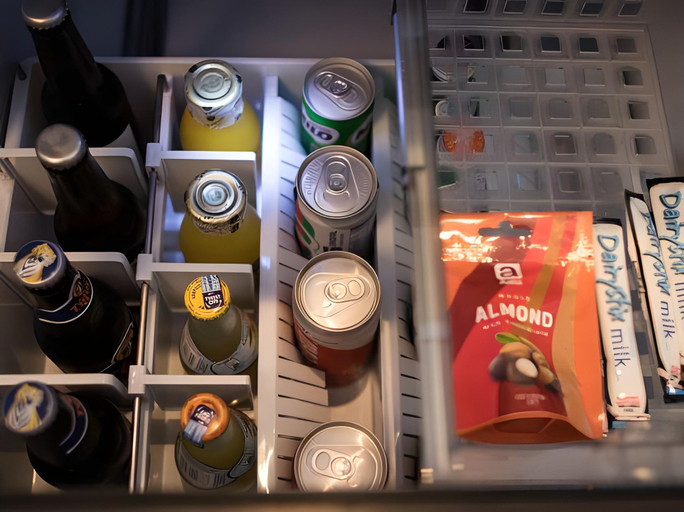 Food & Drinks 11