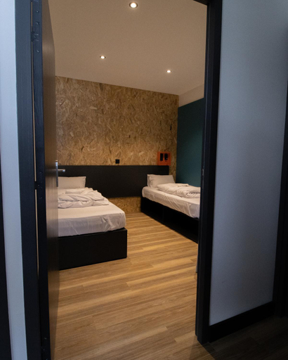 Bedroom 3, Moontain Hostel, Isère
