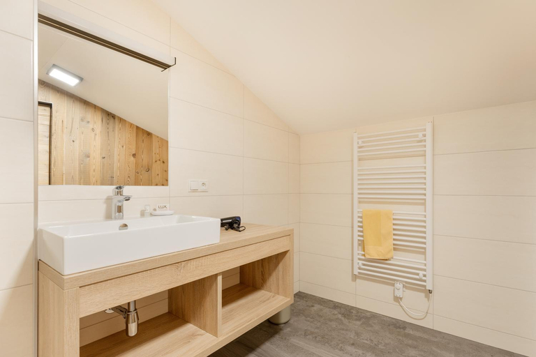 Bathroom 2, Hotel Garni Jagdhof, Schwaz