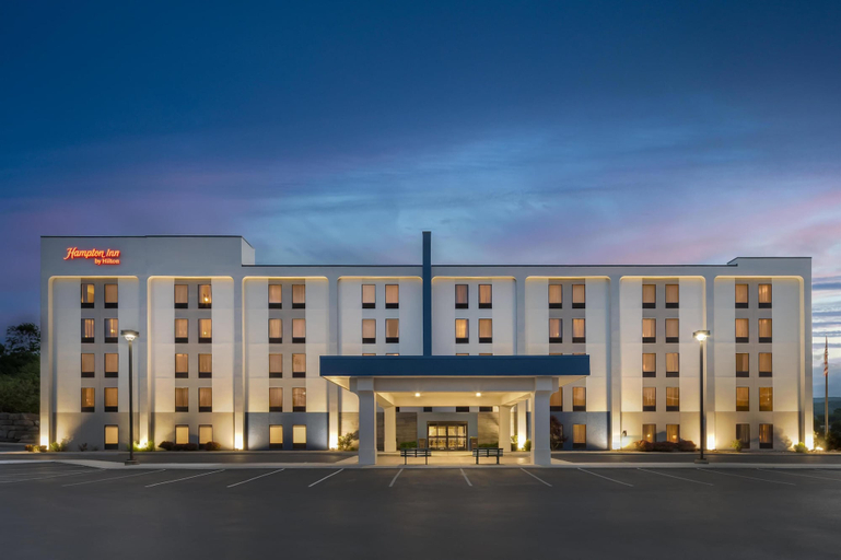 Exterior & Views 2, Hampton Inn by Hilton Altoona, Blair