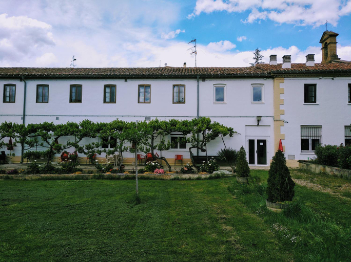 Others 5, Albergue Capuchinos Rocamador, Navarra