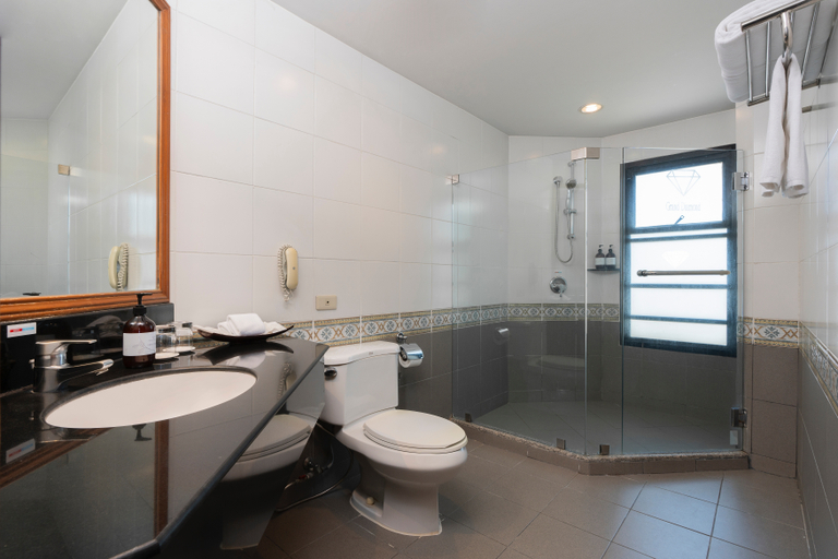 Bathroom 2